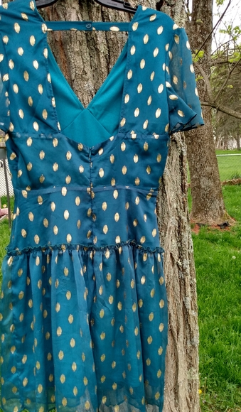 Francesca’s Green Dress w/ Gold Polka Dots S - Picture 4 of 6